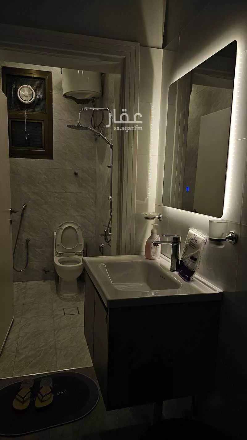 استديو مفروش للحجز في شارع احمد بن نصر الخفاف ، حي العارض ، الرياض ، منطقة الرياض 1 صورة