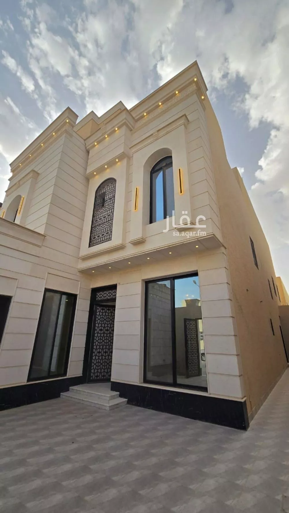 فيلا للبيع في شارع الجميحاء, حي الملقا, مدينة الرياض, منطقة الرياض 1 صورة