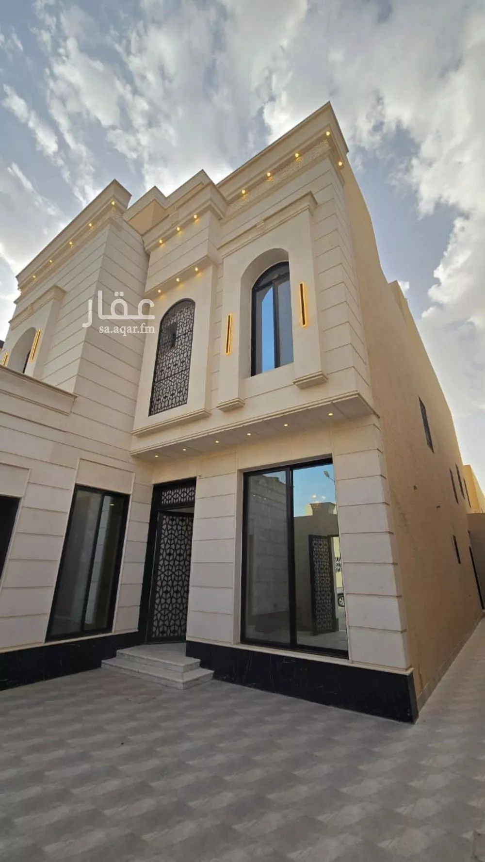 فيلا للبيع في شارع الجميحاء, حي الملقا, مدينة الرياض, منطقة الرياض 1 صورة