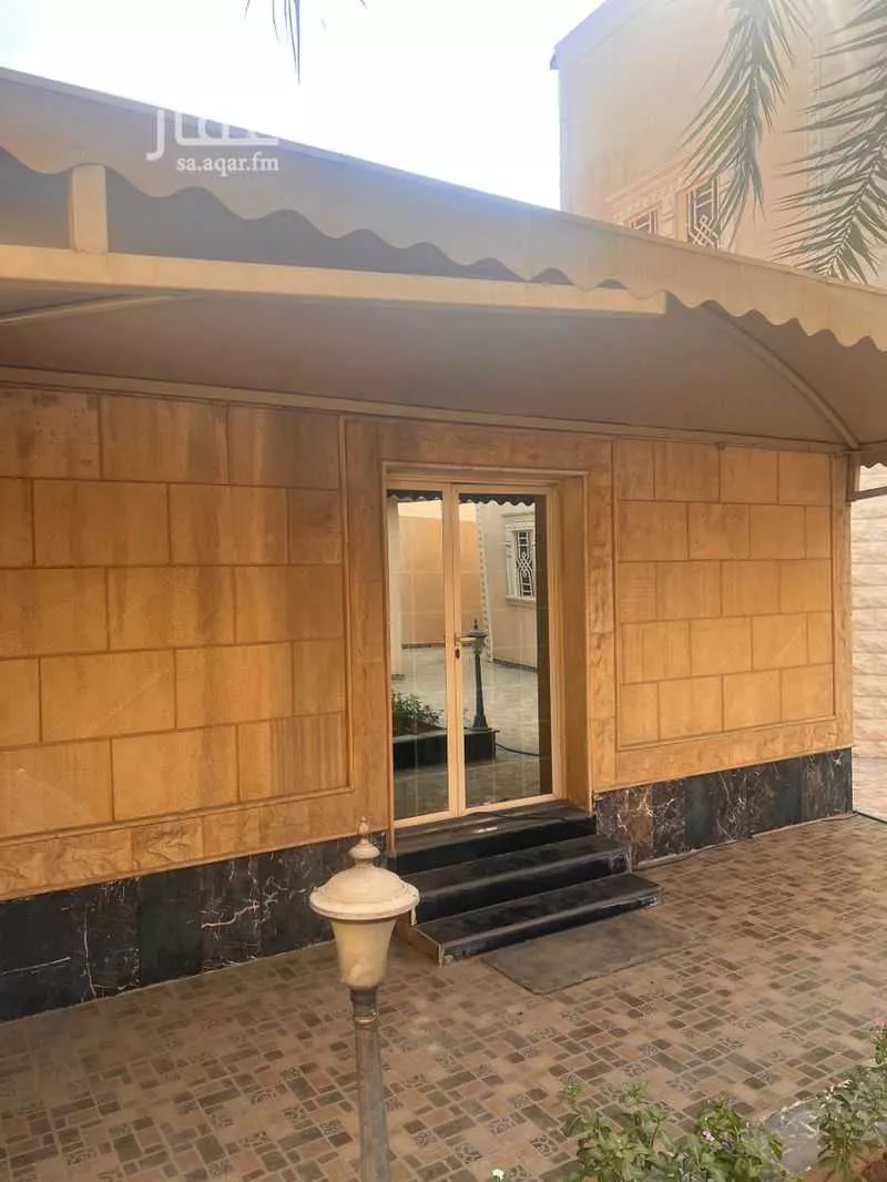 فيلا للبيع في شارع المبارز الحلبي, حي الشفاء, مدينة الرياض, منطقة الرياض 1 صورة