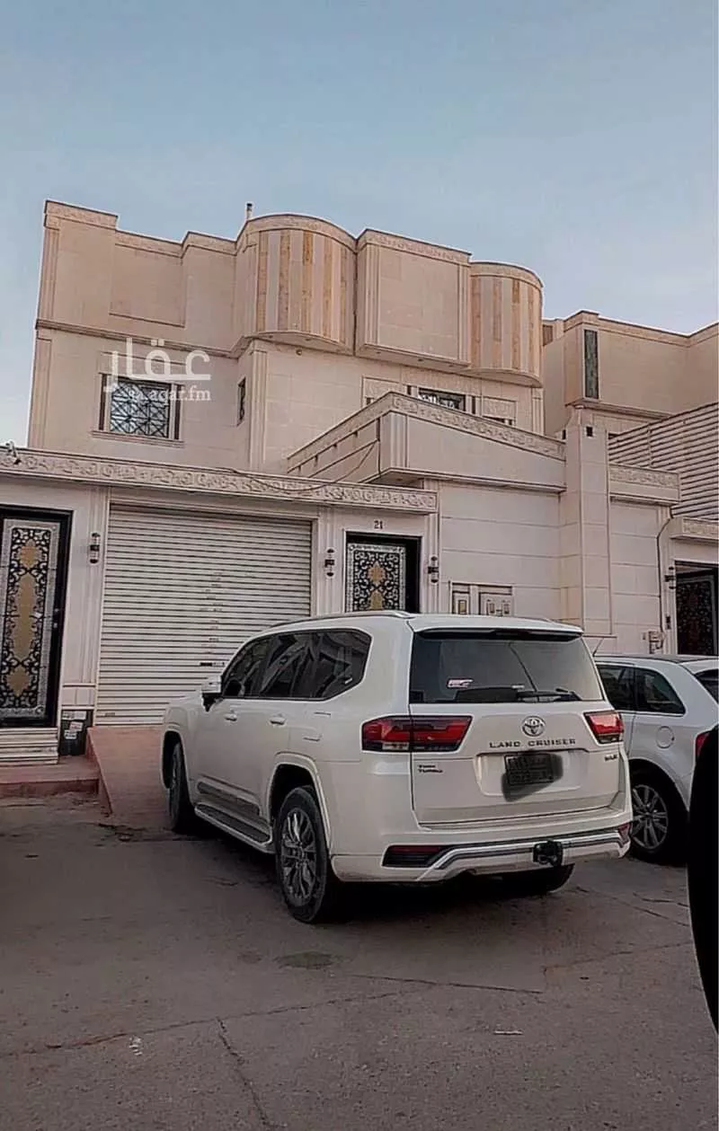 فيلا للبيع في شارع محمد بن الظهير, حي النهضة, مدينة الرياض, منطقة الرياض 1 صورة