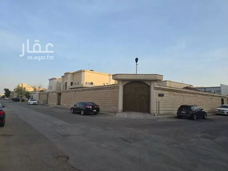 فيلا للبيع في شارع عماد الدين الكاتب, حي النهضة, مدينة الرياض, منطقة الرياض 1 صورة