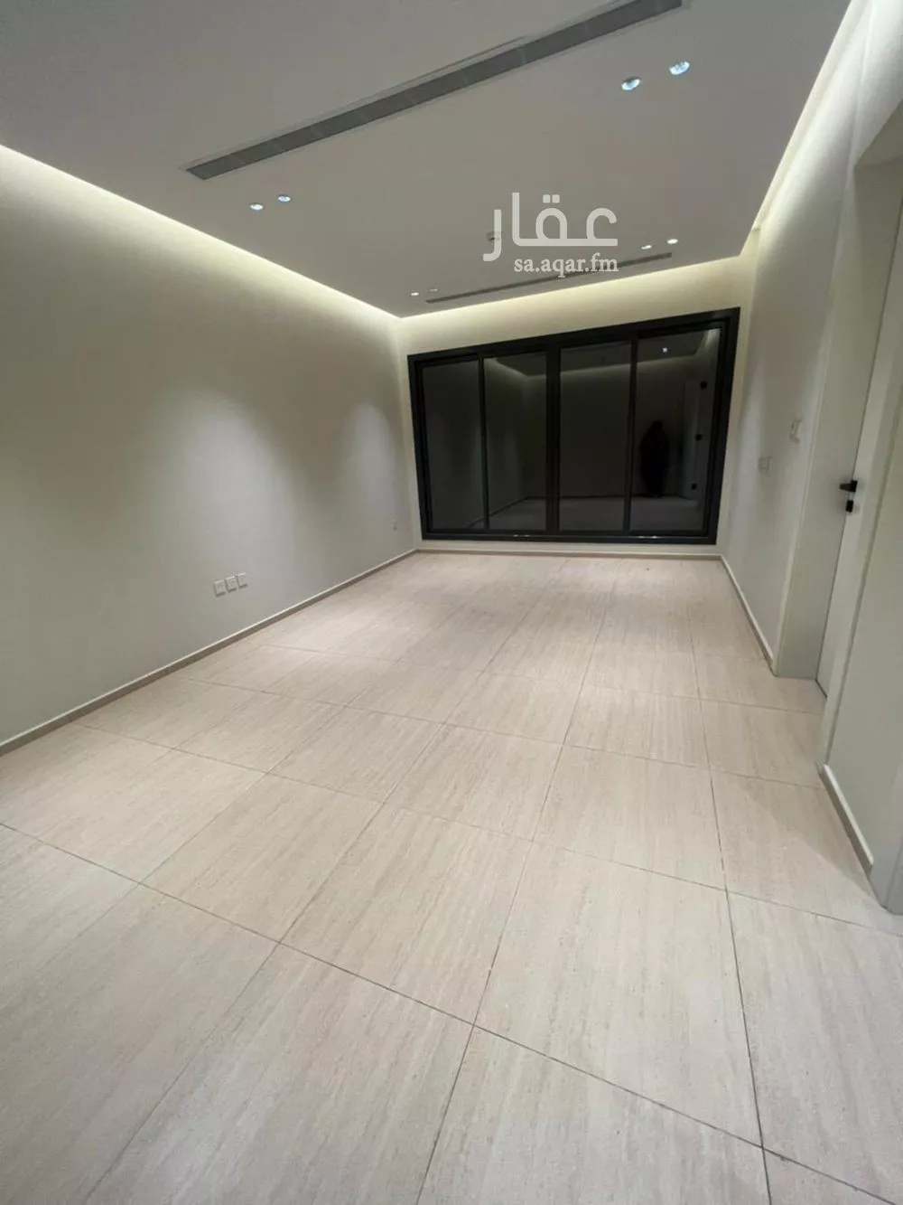 فيلا للإيجار في شارع ابن سينا, حي العارض, مدينة الرياض, منطقة الرياض 1 صورة