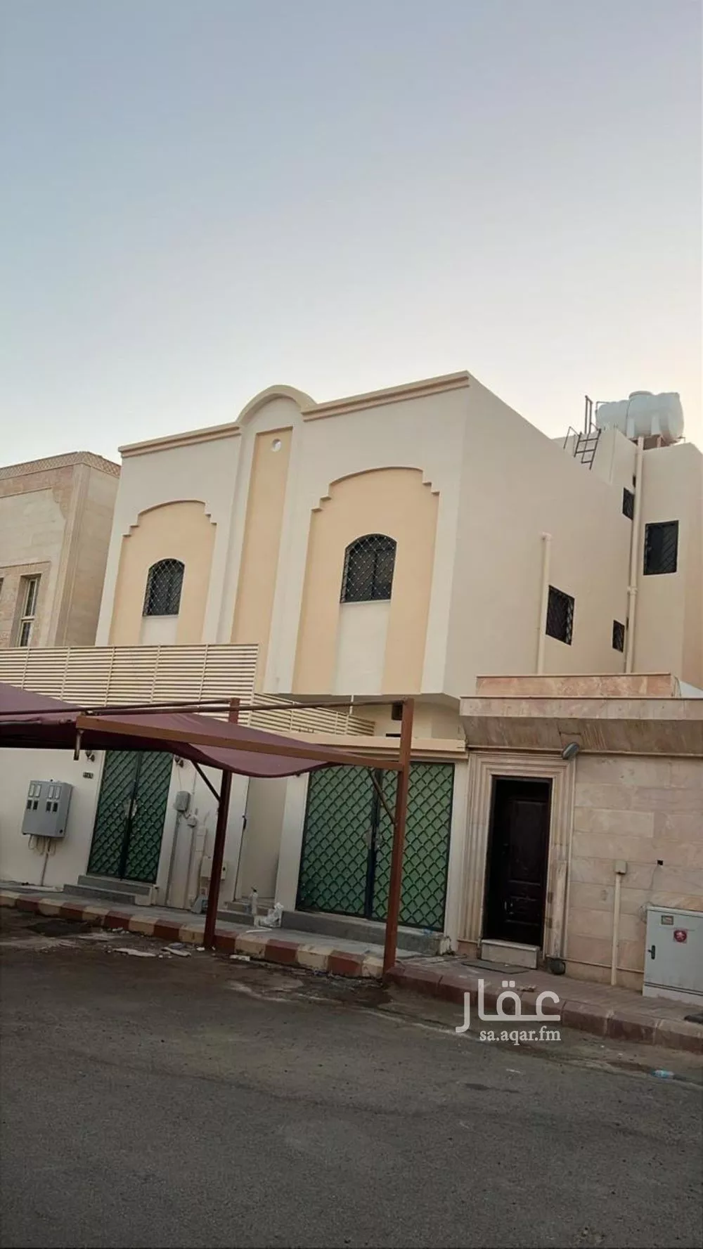 عمارة للبيع في شارع بهاء الدين, حي وادي مذينب, مدينة المدينه المنوره, منطقة المدينة المنورة 1 صورة