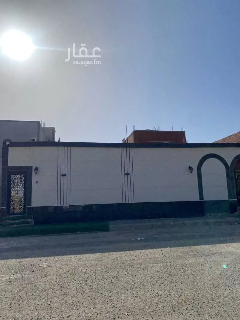فيلا للبيع في شارع أبي منصور البيع, حي الساحل, مدينة جدة, منطقة مكة المكرمة 1 صورة