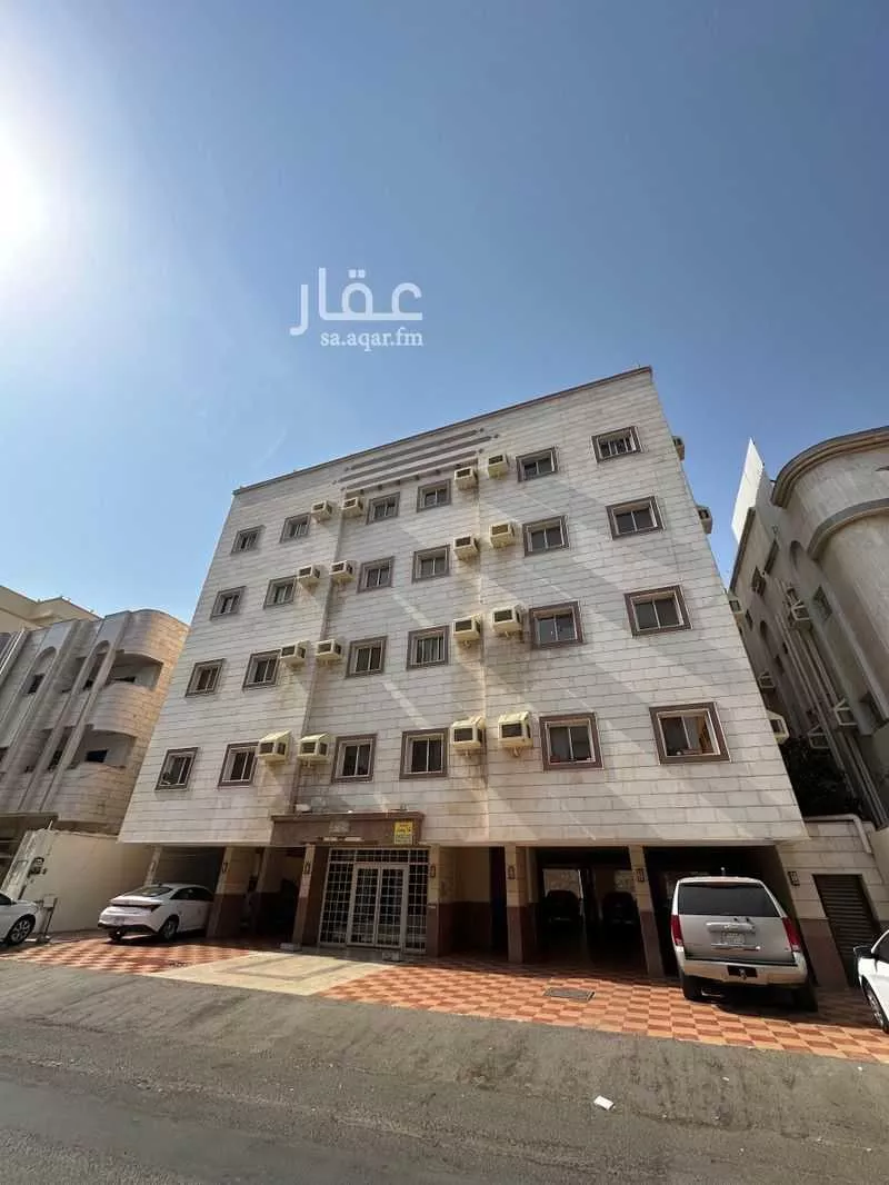 عمارة للبيع في شارع عبدالرحمن بن خباب, حي البوادي, مدينة جدة, منطقة مكة المكرمة 1 صورة