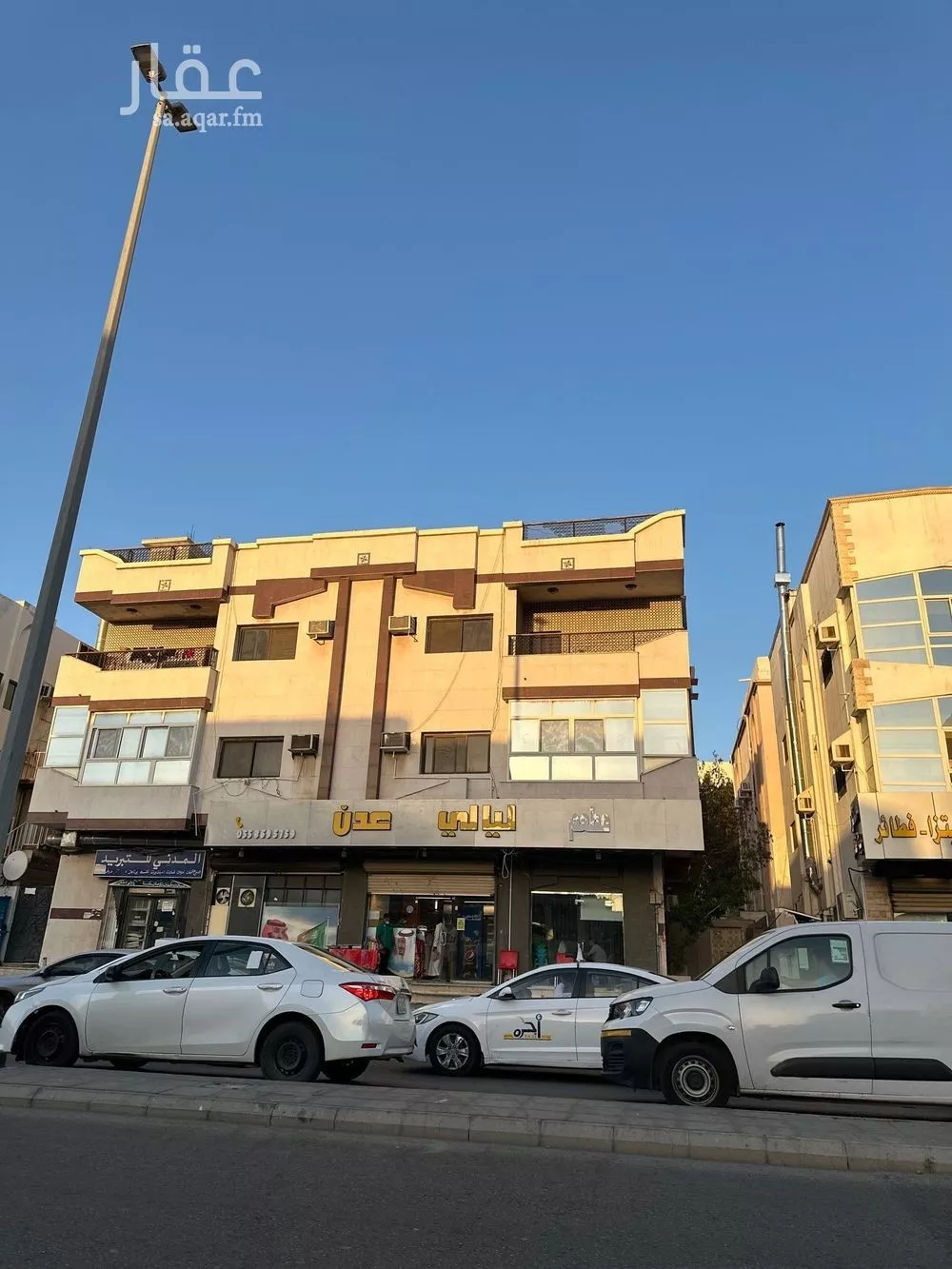 عمارة للبيع في شارع الخطيب التبريزي, حي البوادي, مدينة جدة, منطقة مكة المكرمة 1 صورة