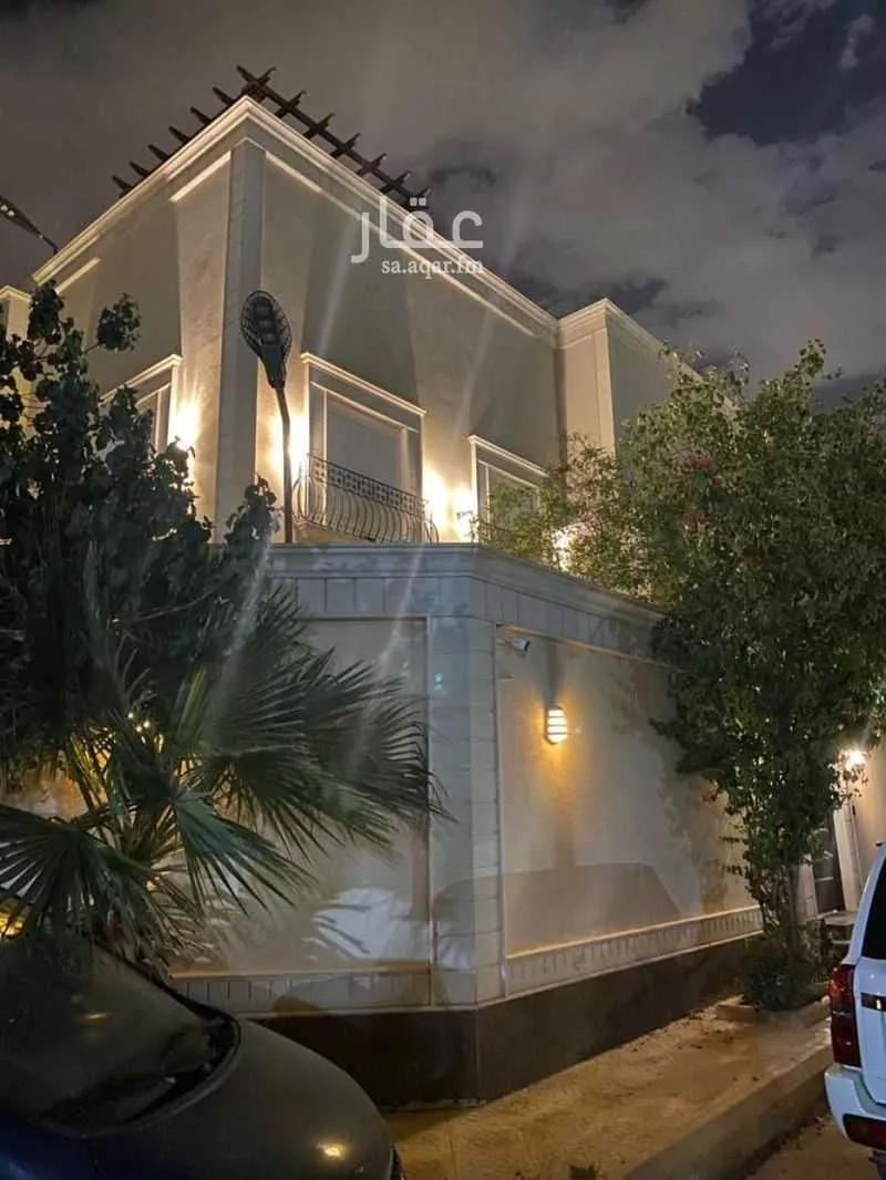 فيلا للبيع في شارع محمد الغساني, حي المهدية, مدينة الرياض, منطقة الرياض 1 صورة