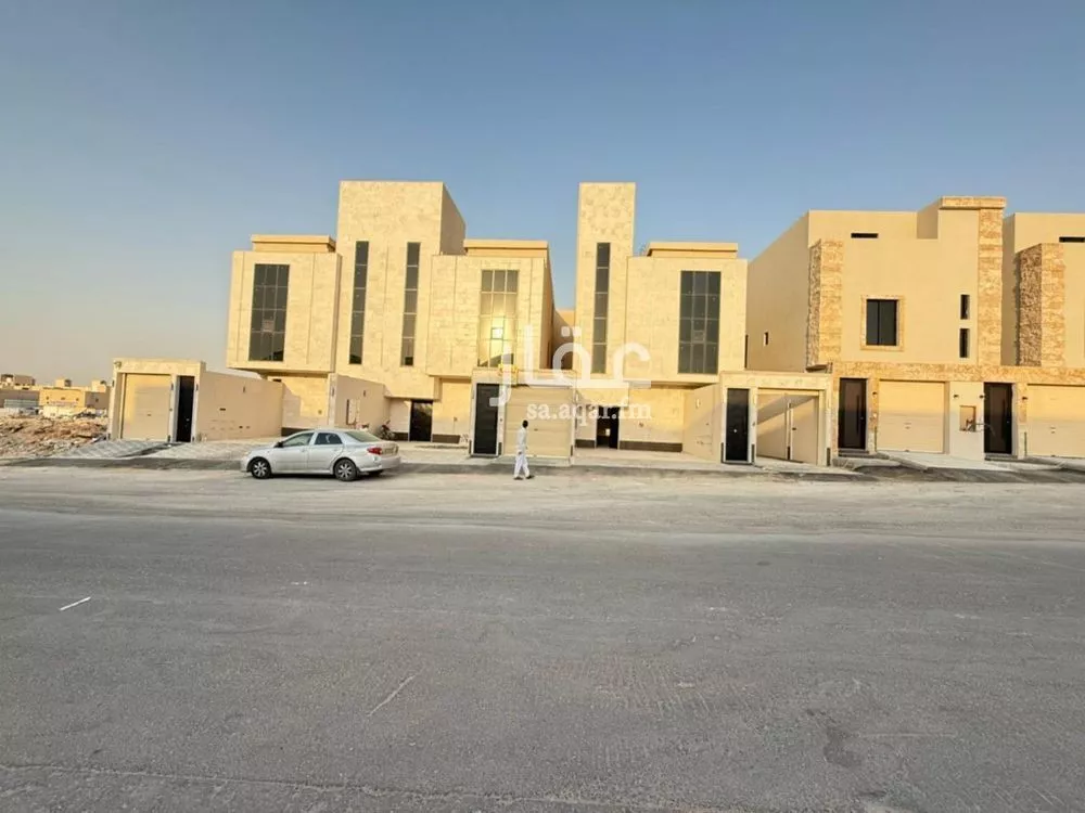 دور للبيع في شارع خلف بن أبي القاسم, حي طويق, مدينة الرياض, منطقة الرياض 1 صورة