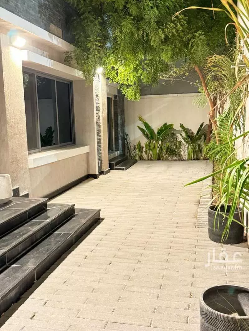 فيلا للبيع في شارع مليجة, مدينة الظهران, المنطقة الشرقية 1 صورة
