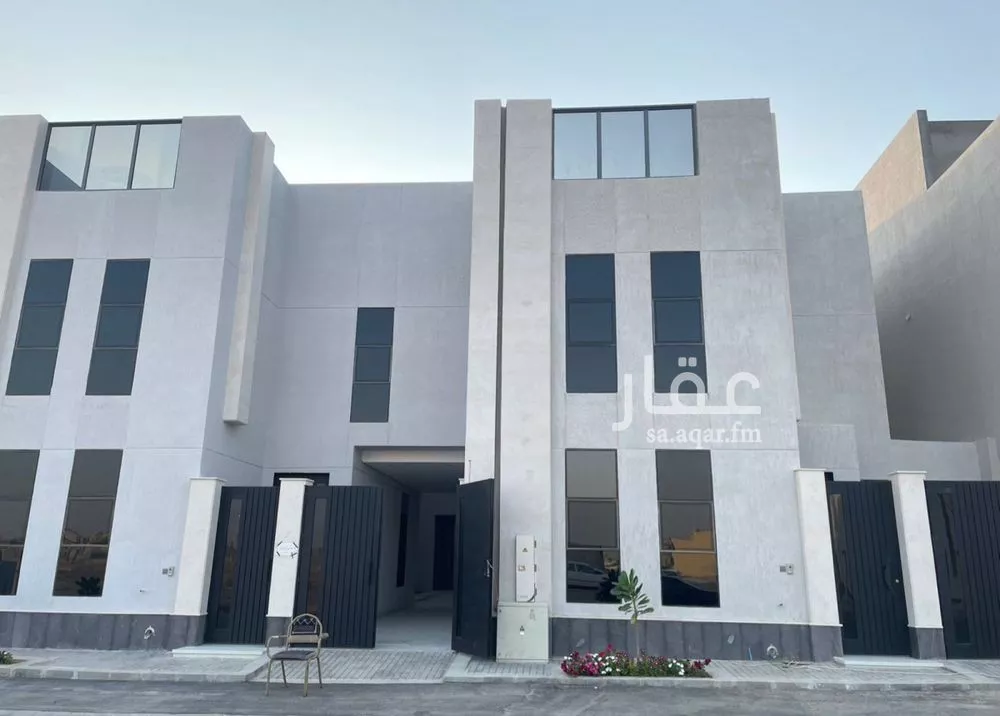 فيلا للبيع في شارع مليح بن طريف, حي المهدية, مدينة الرياض, منطقة الرياض 1 صورة