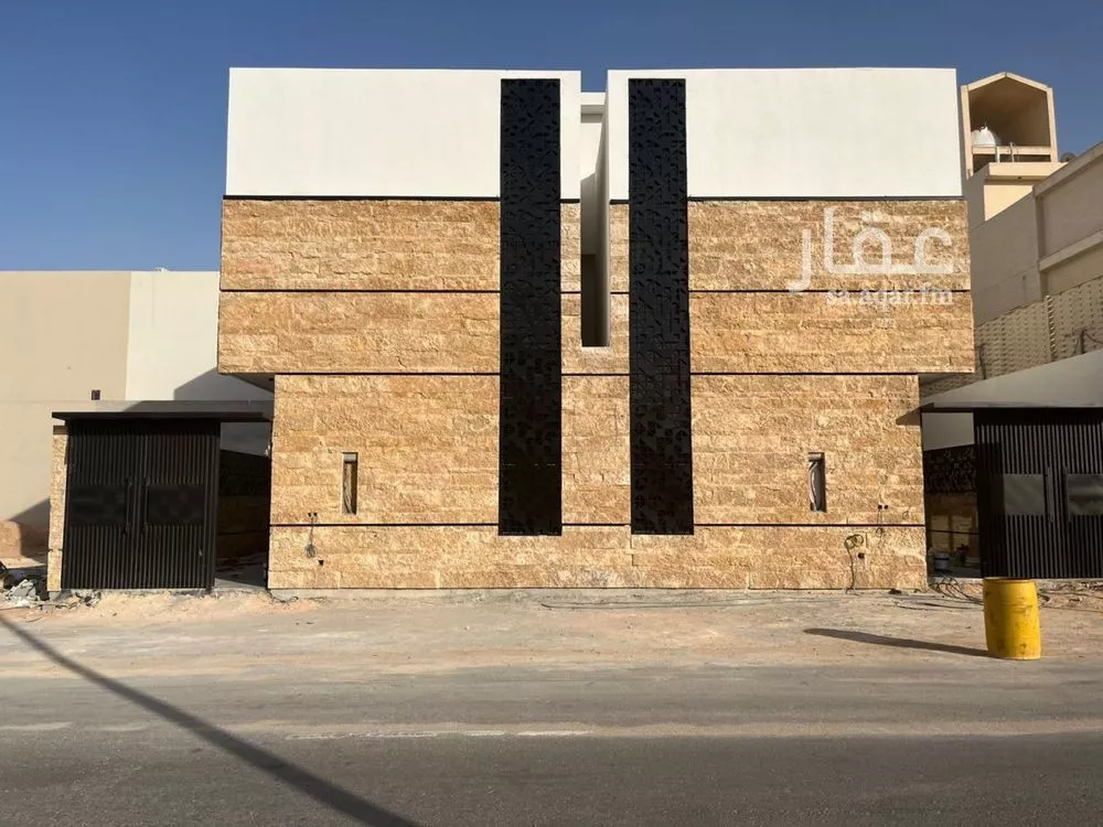 فيلا للبيع في شارع عبدالقادر بن عبدالوارث, حي المهدية, مدينة الرياض, منطقة الرياض 1 صورة