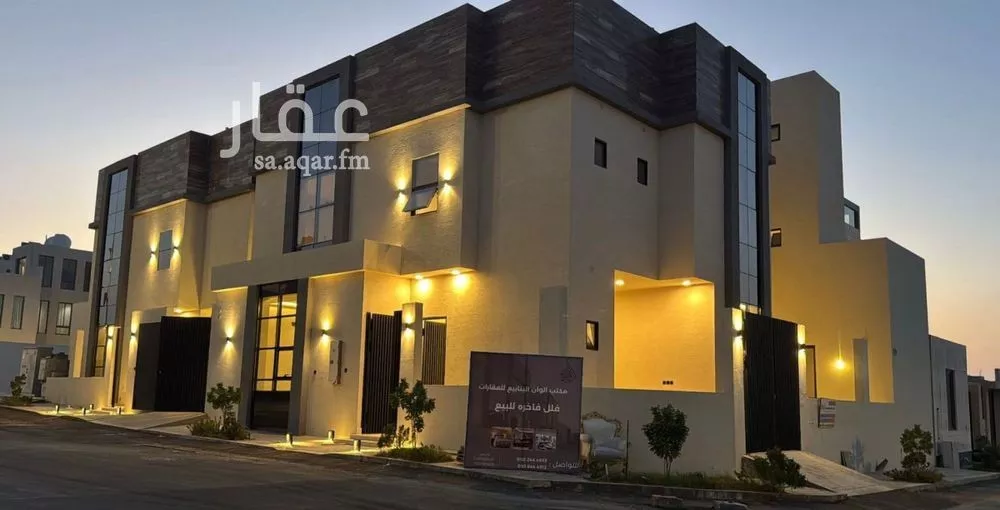 فيلا للبيع في شارع تقى الدين التميمى, حي المهدية, مدينة الرياض, منطقة الرياض 1 صورة