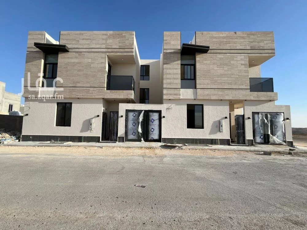 فيلا للبيع في شارع عبداللطيف بن المبارك, حي المهدية, مدينة الرياض, منطقة الرياض 1 صورة