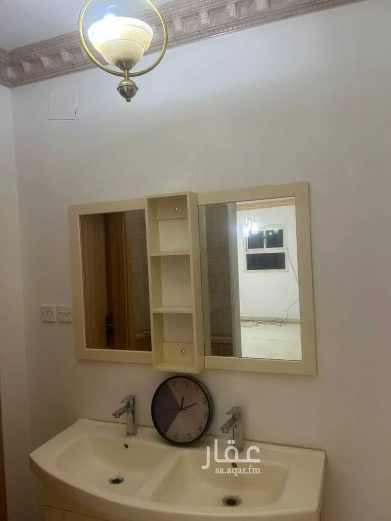 شقة للإيجار في شارع سمنان ، حي ظهرة لبن ، الرياض ، منطقة الرياض 1 صورة