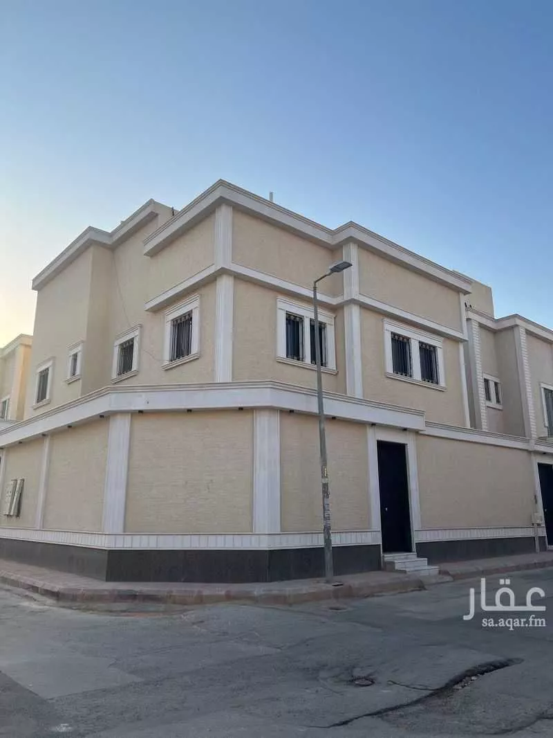 فيلا للبيع في شارع صالح الأزجي, حي النسيم الغربي, مدينة الرياض, منطقة الرياض 1 صورة