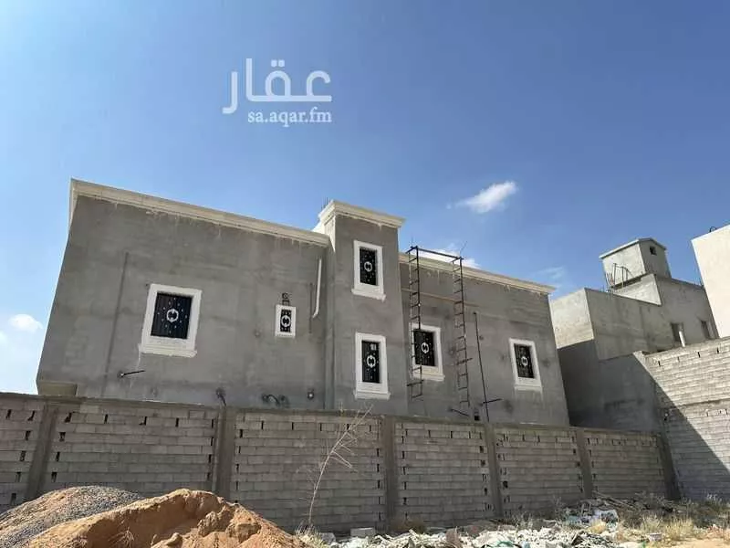 عمارة للبيع في شارع ابي بكر الباقلاني, حي ضاحية الإسكان, مدينة الطائف, منطقة مكة المكرمة 1 صورة