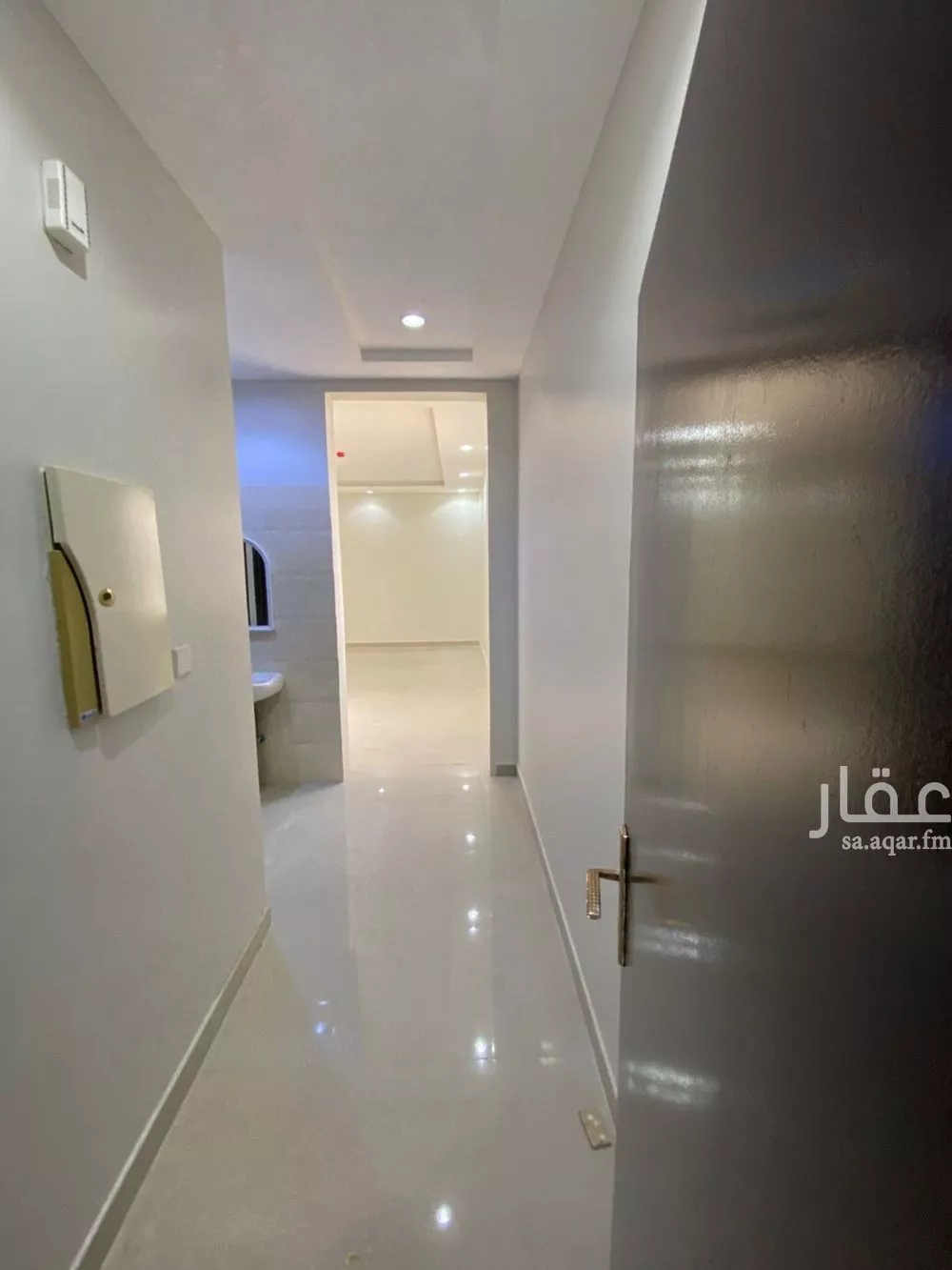 مكتب تجاري للإيجار في شارع نجم الدين الايوبي الفرعي, حي طويق, مدينة الرياض, منطقة الرياض 1 صورة