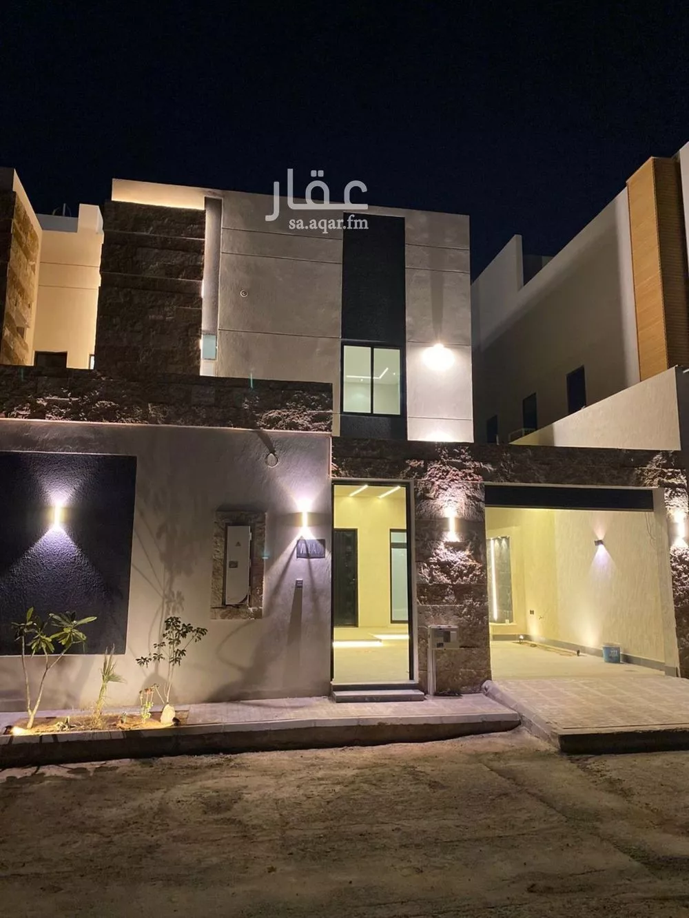 فيلا للبيع في شارع عبيدالله بن سهيل الأنصاري, حي العوالي, مدينة الرياض, منطقة الرياض 1 صورة