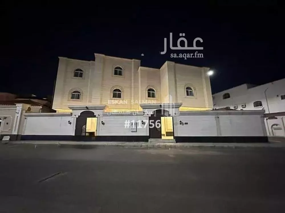 فيلا للبيع في شارع ربيع بن حراش, حي وادي مذينب, مدينة المدينه المنوره, منطقة المدينة المنورة 1 صورة