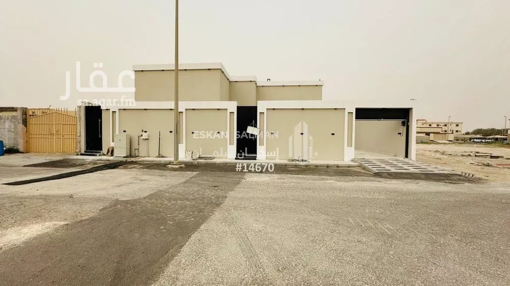 دور للبيع في شارع المصيف 116, حي المصيف, مدينة القطيف, المنطقة الشرقية 1 صورة