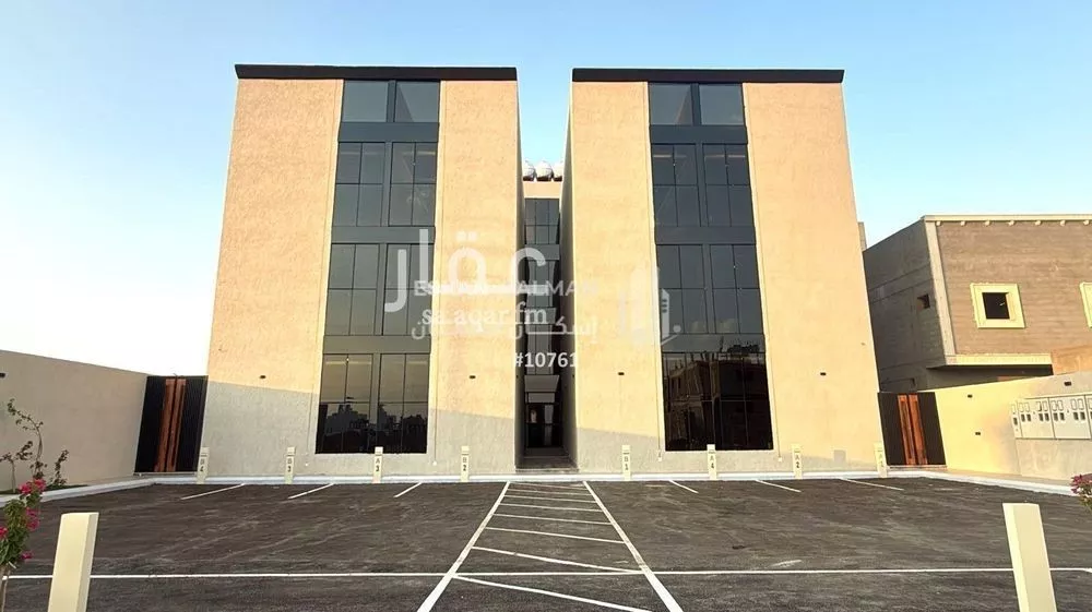 شقة للبيع في شارع عثمان ابن عبدالرحمن, حي السكب, مدينة المدينه المنوره, منطقة المدينة المنورة 1 صورة