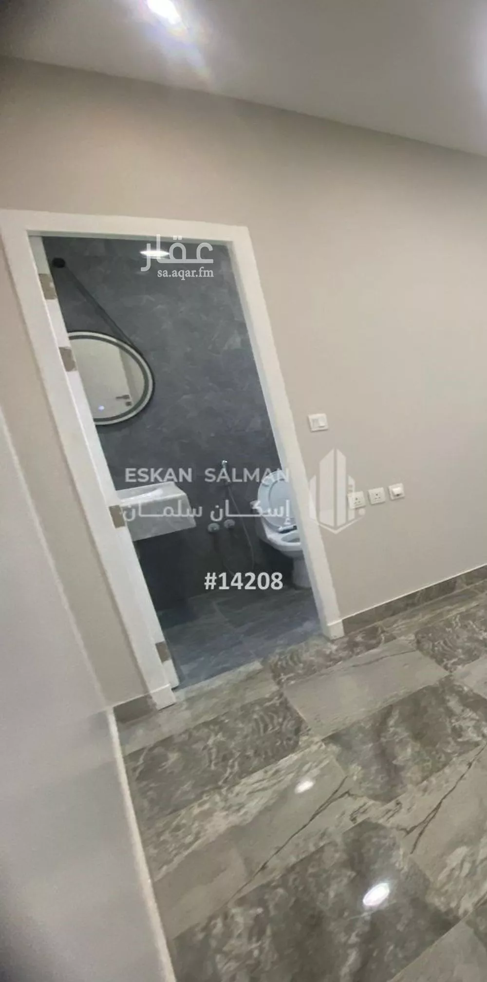 فيلا للبيع في شارع المرح, حي الحمراء, مدينة الخبر, المنطقة الشرقية 1 صورة