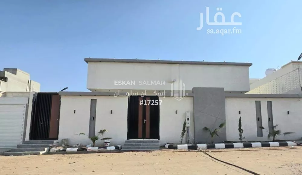 دور للبيع في شارع ابي الرضا بن العودي, حي ضاحية الإسكان, مدينة الطائف, منطقة مكة المكرمة 1 صورة