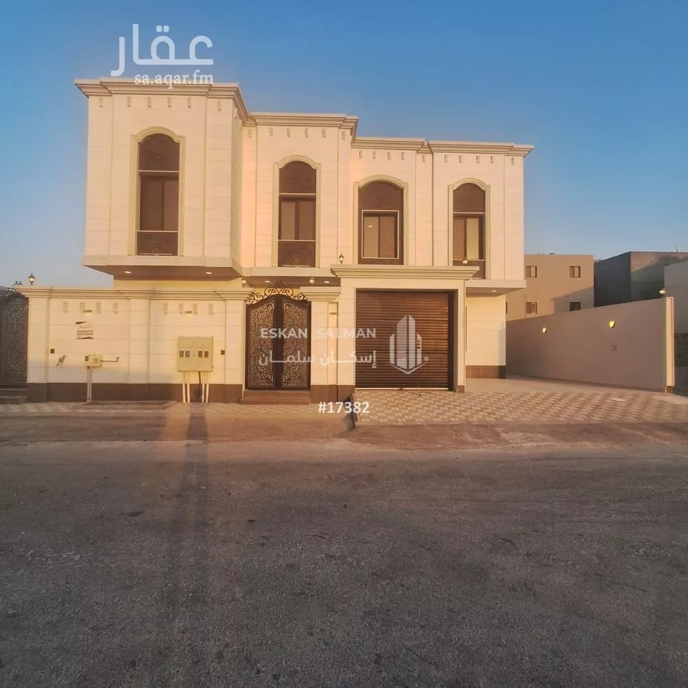 فيلا للبيع في شارع الأزهار, حي العقيق, مدينة الخبر, المنطقة الشرقية 1 صورة