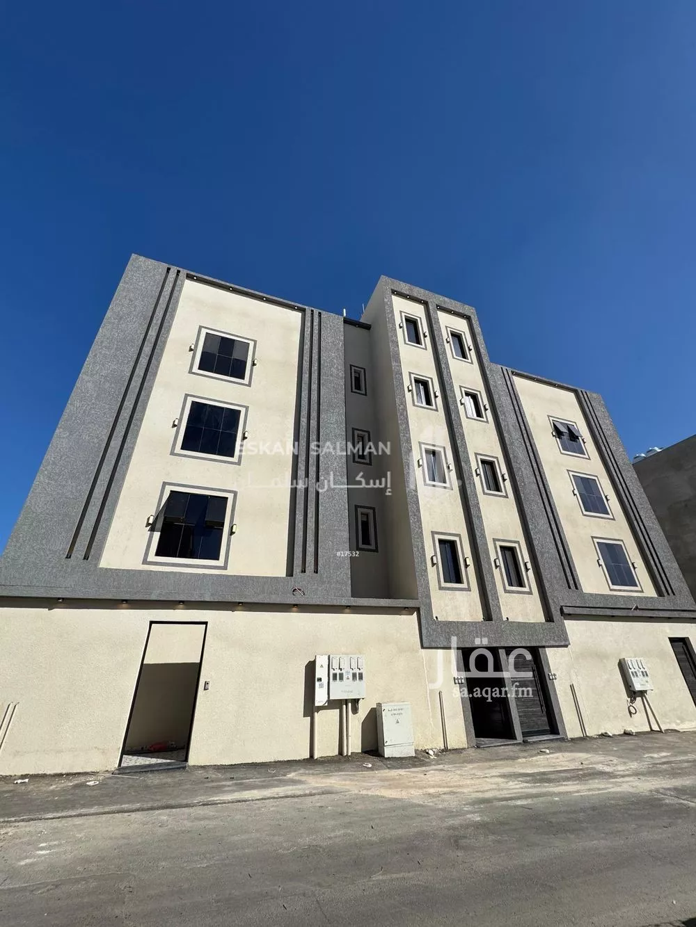 شقة للبيع في شارع صلاح الدين ابن ظهيرة, حي التعاون, مدينة خميس مشيط, منطقة عسير 1 صورة