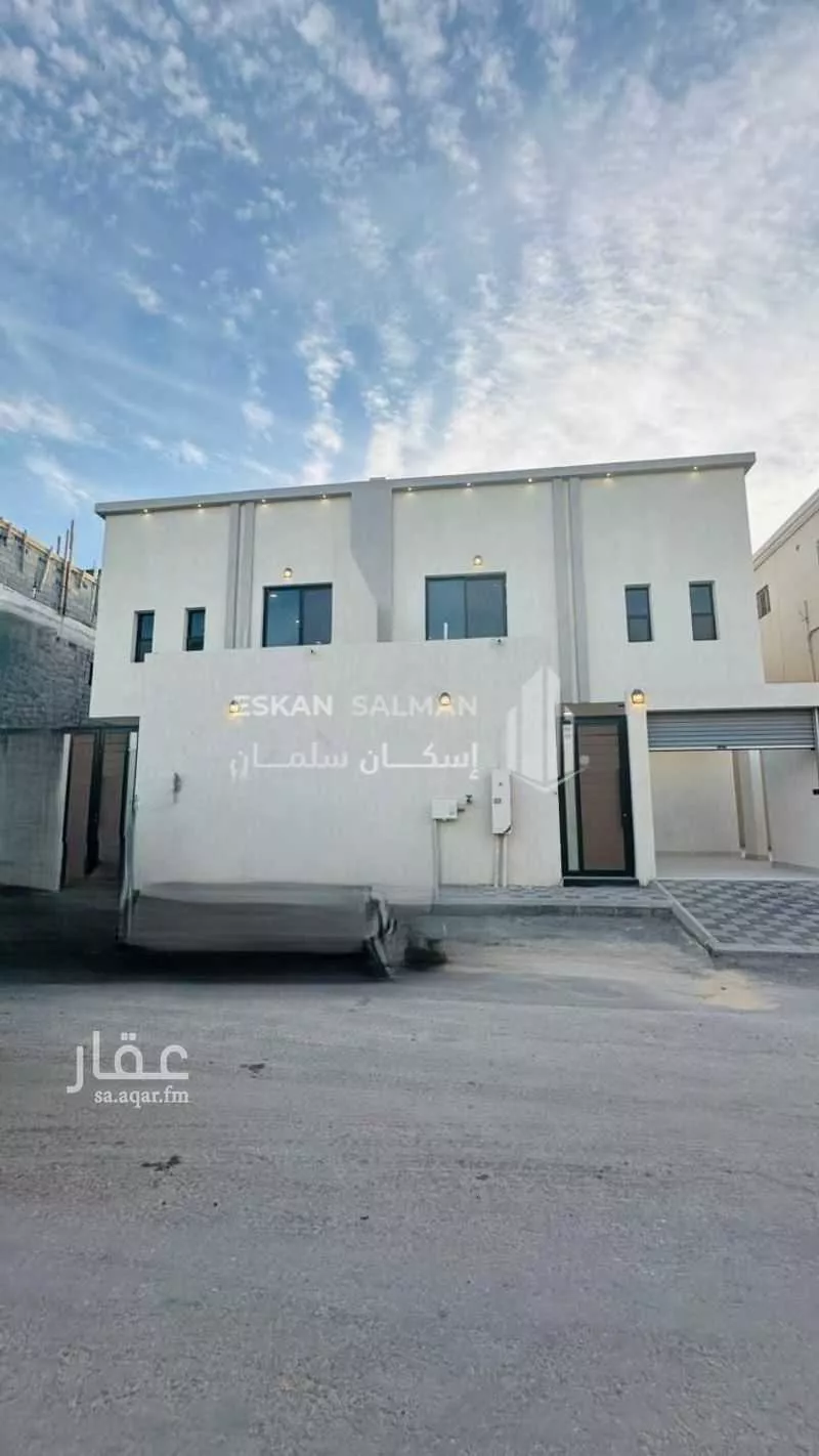 فيلا للبيع في شارع عامر ابن الاشجعي, حي طيبة, مدينة الدمام, المنطقة الشرقية 1 صورة