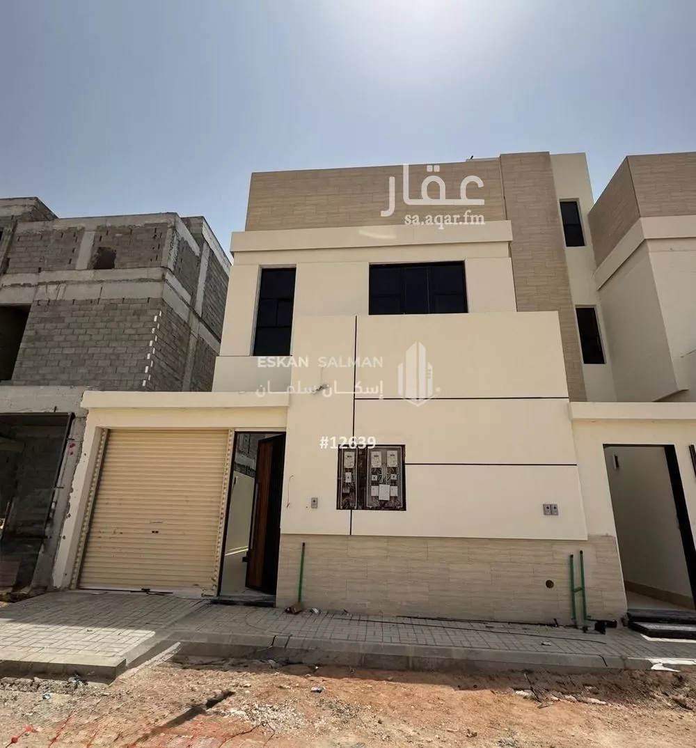 دور للبيع في شارع السنبل, حي الجنادرية, مدينة الرياض, منطقة الرياض 1 صورة