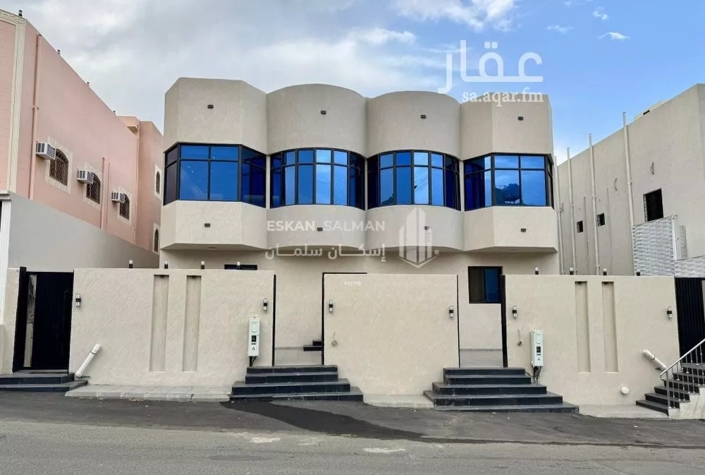 فيلا للبيع في شارع ابي فراس الحمداني, حي القراحين, مدينة امارة منطقة مكة المكرمة - الطائف, منطقة مكة المكرمة 1 صورة