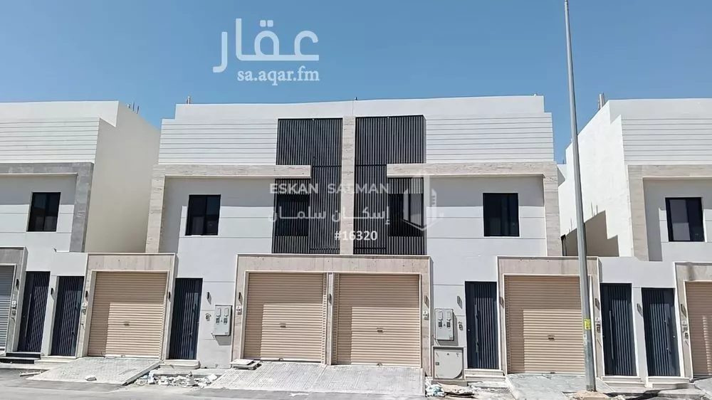 فيلا للبيع في شارع أحمد بن محمد العيالي, حي عكاظ, مدينة الرياض, منطقة الرياض 1 صورة