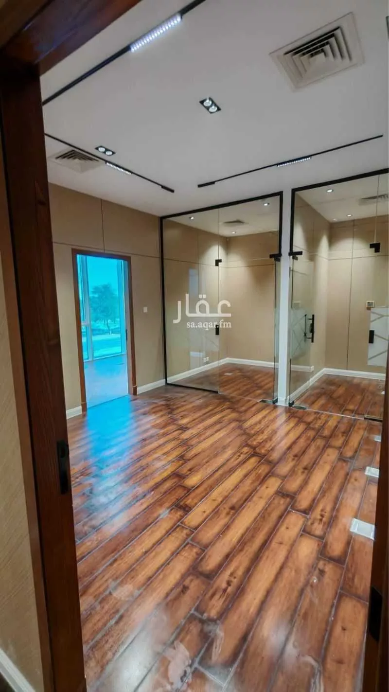 مكتب تجاري للإيجار في شارع الملك خالد , حي الخزامى, مدينة الخبر, المنطقة الشرقية 1 صورة