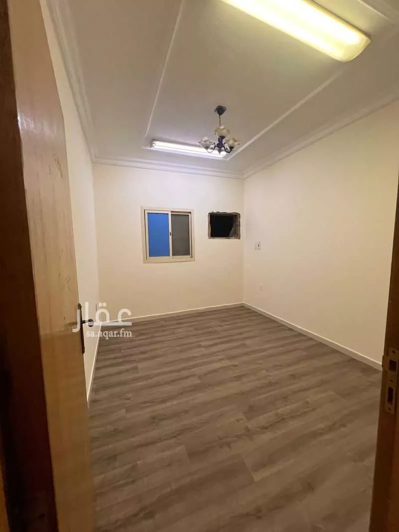 شقة للإيجار في شارع صفوى, حي الخبر الجنوبية, مدينة الخبر, المنطقة الشرقية 1 صورة