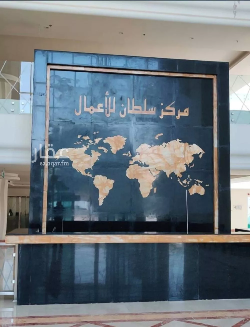 مكتب تجاري للإيجار في شارع التخصصي, حي المعذر الشمالي, مدينة الرياض, منطقة الرياض 1 صورة