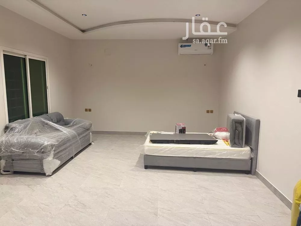 فيلا للإيجار في شارع ابي القاسم الثمانيني, حي الرمال, مدينة الرياض, منطقة الرياض 1 صورة