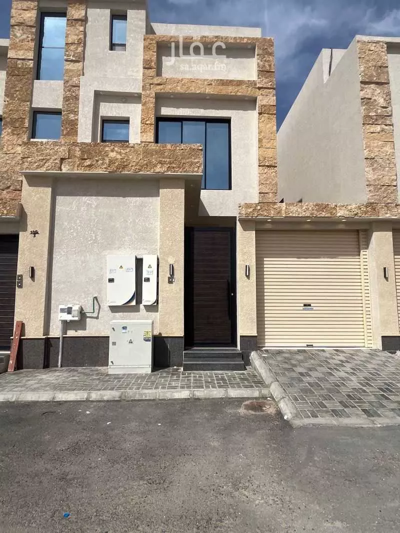 دور للإيجار في شارع طريق خريص, حي الندوة, مدينة الرياض, منطقة الرياض 1 صورة