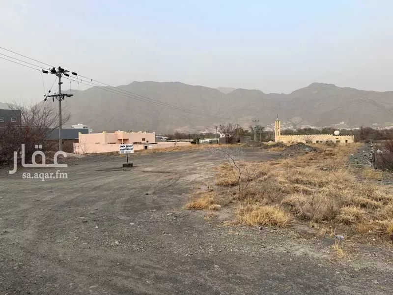 أرض للإيجار في شارع العام, حي الوعد, مدينة محائل, منطقة عسير 1 صورة