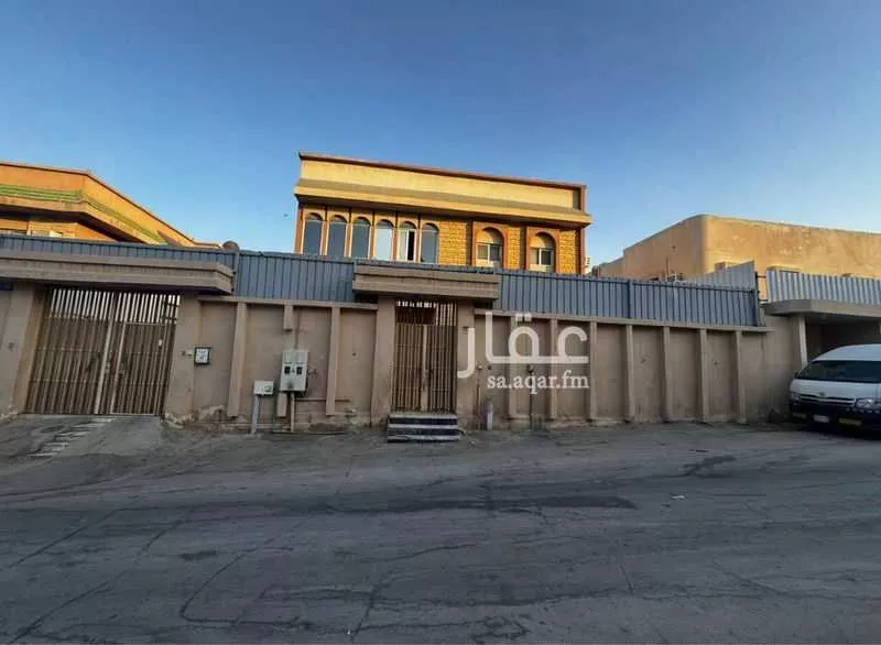 فيلا للبيع في شارع شرف الدين بن بدران, حي السويدي, مدينة الرياض, منطقة الرياض 1 صورة