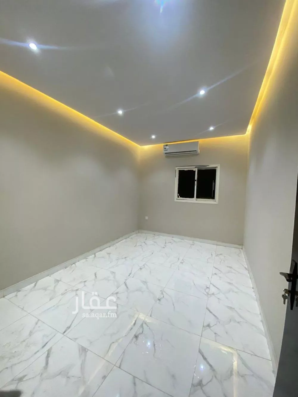 شقة للإيجار في شارع زيد البغدادي, حي الوزارات, مدينة الرياض, منطقة الرياض 1 صورة