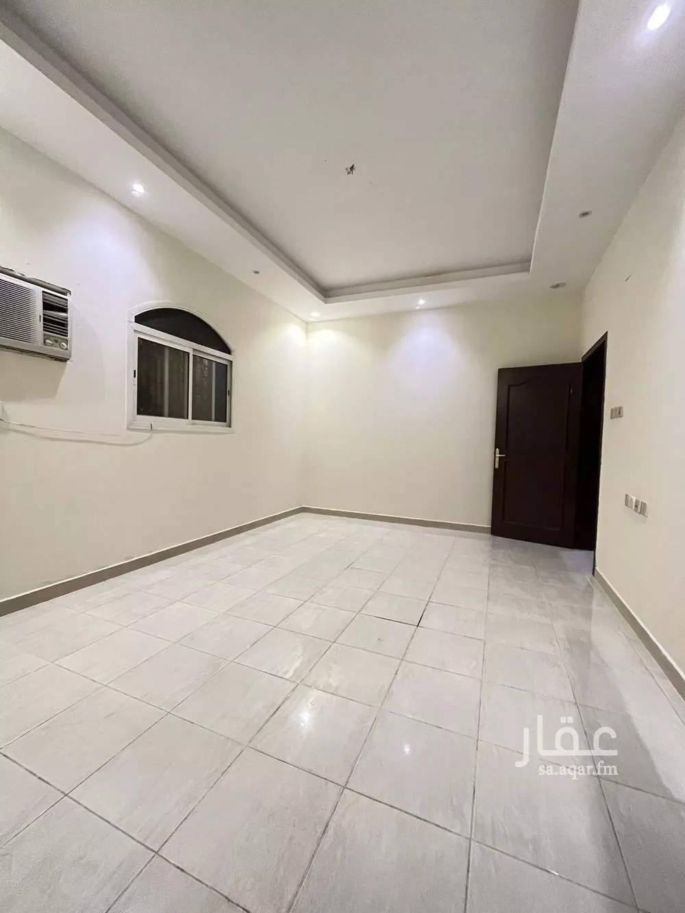 شقة للإيجار في شارع خالد بن الوليد الفرعي, حي الشهداء, مدينة الرياض, منطقة الرياض 1 صورة