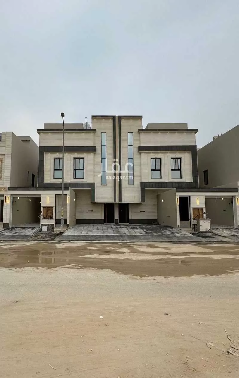 دور للبيع في شارع عبدالكريم الأنصاري, حي بدر, مدينة الرياض, منطقة الرياض 1 صورة