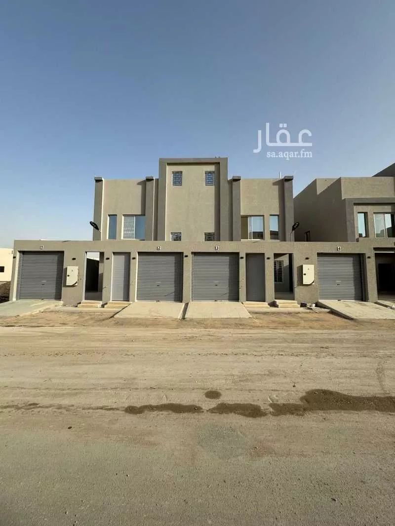 دور للبيع في شارع أبي القاسم التغلبي, حي بدر, مدينة الرياض, منطقة الرياض 1 صورة