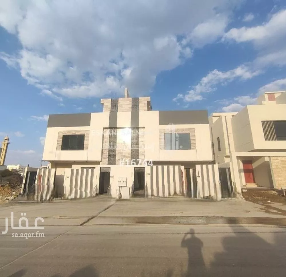 شقة للبيع في شارع المحالة, حي الغدير, مدينة أبها, منطقة عسير 1 صورة