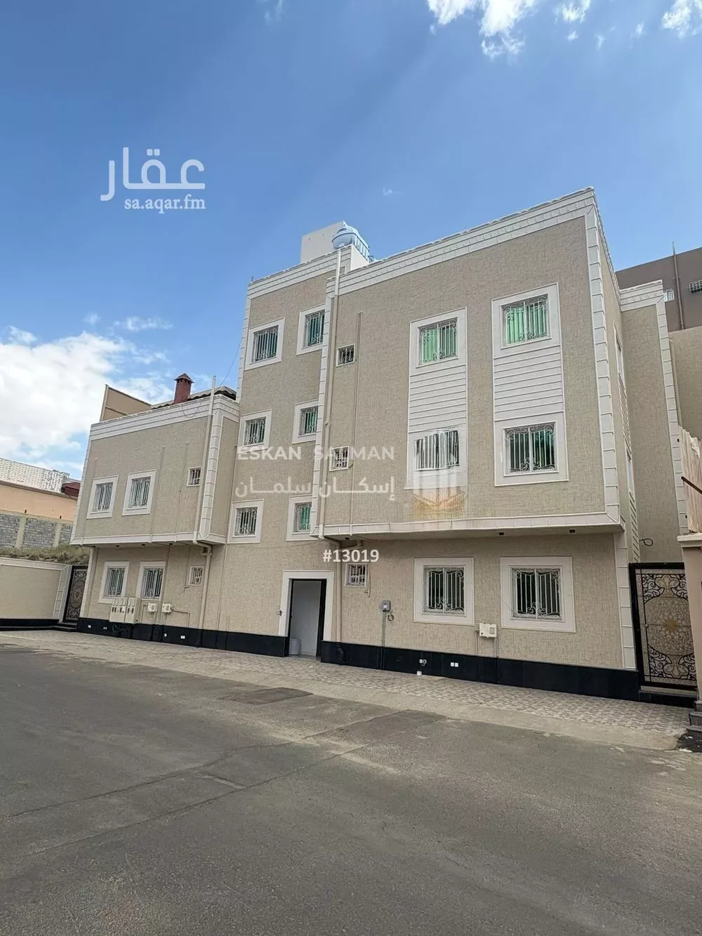 شقة للبيع في شارع شارع ضرار بن الخطاب, حي الروضة, مدينة ابها, منطقة عسير 1 صورة