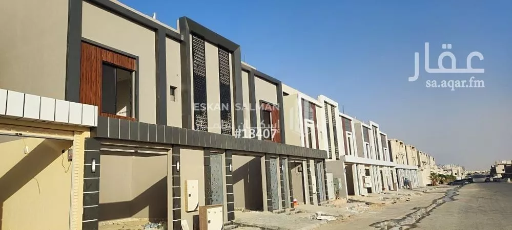 دور للبيع في شارع أربد, حي عكاظ, مدينة الرياض, منطقة الرياض 1 صورة