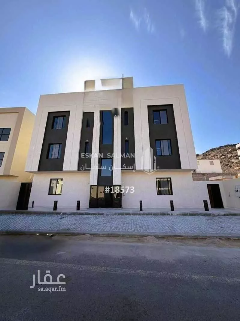 شقة للبيع في شارع تميم ابن معبد, حي السلام, مدينة المدينة المنورة, منطقة المدينة المنورة 1 صورة