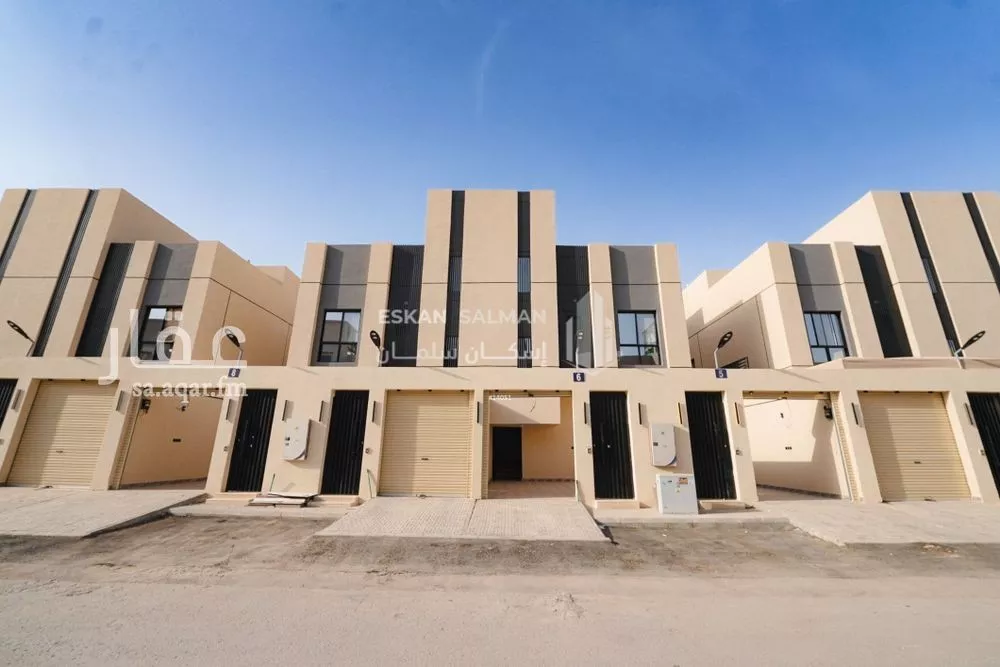 دور للبيع في شارع المهدي, حي عكاظ, مدينة الرياض, منطقة الرياض 1 صورة
